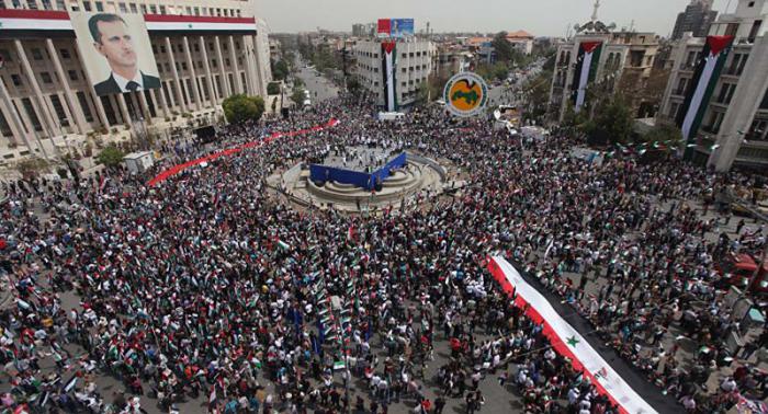 Manifestación en Damasco a favor de Al Assad. 
