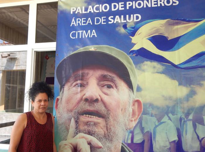 La directora del área de salud del capitalino Palacio de Pioneros, Elaine Marrero Ramírez destaca la labor conjunta con la comunidad, la escuela y las organizaciones estudiantiles para captar a los niños de mayor motivación en los círculos de interés que ofrece la institución.