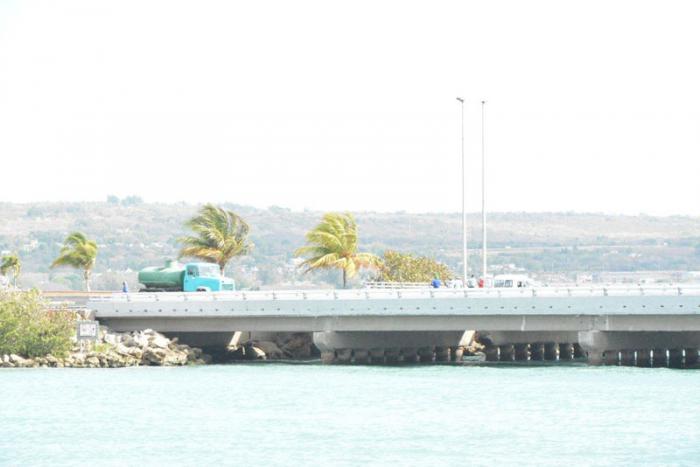 Abierto a la circulación vehicular puente Guanima