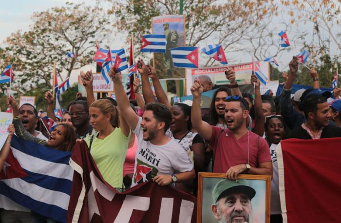 Acto político-cultural de la capital cubana previo al gran desfile del Primero de Mayo en la Colina Lenin. 