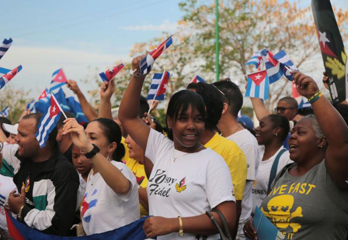 Acto político-cultural de la capital cubana previo al gran desfile del Primero de Mayo en la Colina Lenin. 