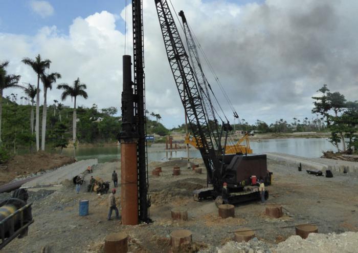 nuevo puente sobre el río Toa