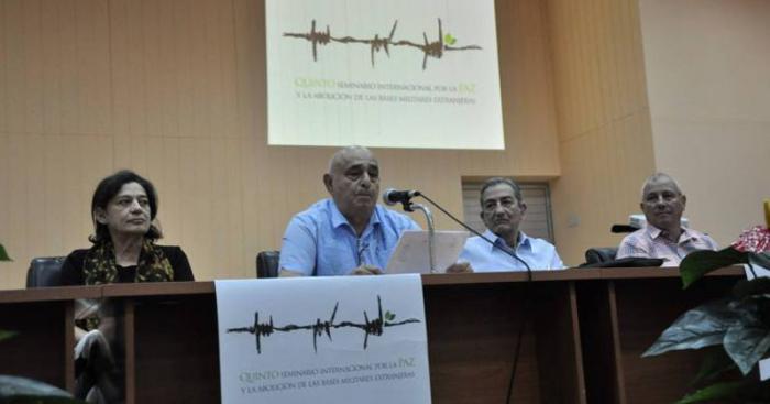 El presidente del Movimiento Cubano por la Paz, destacó la participación de delegados e invitados de 32 naciones. foto: lorenzo crespo