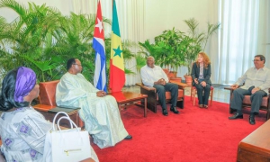 Recibe Valdés Mesa al nuevo embajador de Senegal