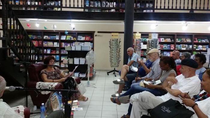 Laidi Fernández fue la invitada a Libro a la carta. 
Foto de la autora