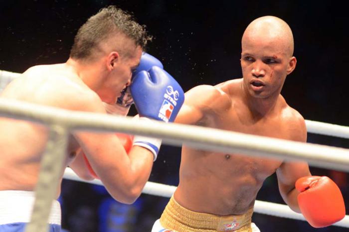 Box Serie Mundial VII Roniel Iglesias 69 KG vs Ricardo Legarde Colombia