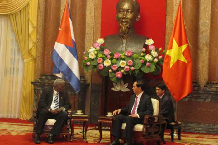 Esteban Lazo se reunió con Tran Dai Quang, presidente de Vietnam