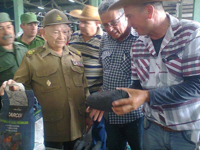 Guillermo García Frías recorrido carbón vegetal