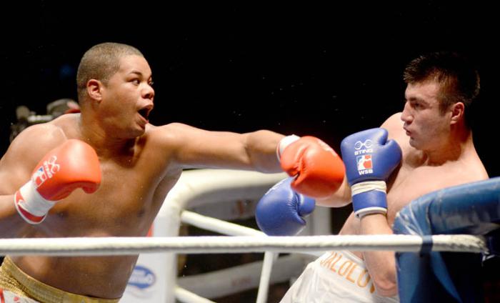 José Ángel Larduet, en +91 kg, sobre Bakhodir Jalovov