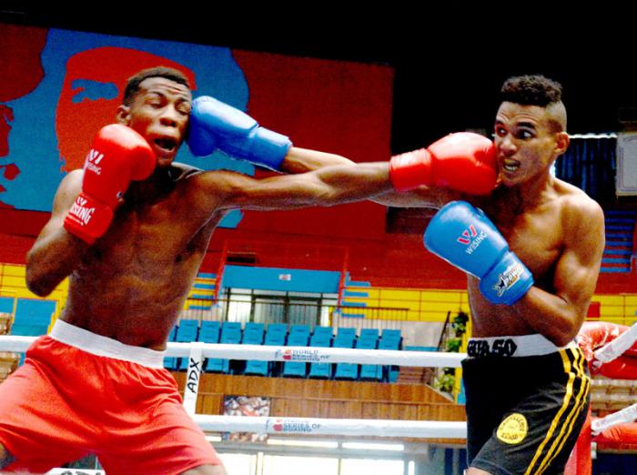 campeonato nacional final por equipos Guantanamo vs santiago de cuba 56 kg Yanser Perez GTN vs Junior valdes Stg