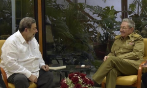 Recibió Raúl al Primer Ministro de San Vicente y las Granadinas