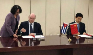 Beijing y La Habana ahondan cooperación económica