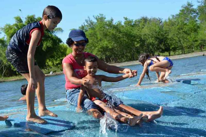 El complejo recreativo Vegas del río Bayamo fue sede de la apertura veraniega en la provincia de Granma. Foto: Armando Contreras Tamayo