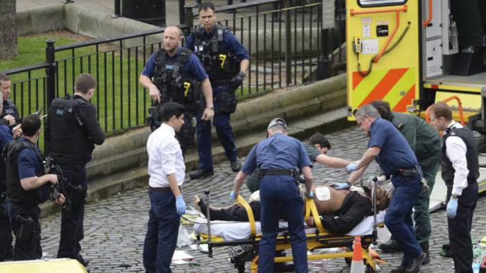 El pasado 22 de marzo un terrorista atropelló a peatones en Westminster, y luego acuchilló a un agente del Parlamento británico. Foto: El País