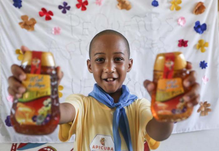 I Evento de Círculo de Interes de Apicultura, en el Palacio de Pioneros, Palacio de Convenciones.