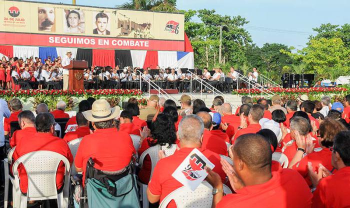 Acto central por el Aniversario 64 de los Asaltos a los Cuarteles Moncada y Carlos Manuel de Céspedes y  el día de la Rebeldía Nacional en la Plaza de la  Revolución de la Provincia de Pinar del Río, presiden el acto el Presidente de los Consejos de Estado y de Ministros, General de Ejército Raúl Castro Ruz, el primer vicepresidente de los Consejos de Estado y de Ministros de Cuba, Miguel Díaz-Canel Bermúdez, José Ramón Machado Ventura, Segundo Secretario del Comité Central del Partido Comunista de Cuba, La Primera Secretaria del PCC en Pinar del Rio Gladys Martínez Verdecia y otros dirigentes del Gobierno.