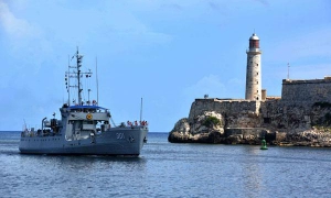 De visita en Cuba patrullero de la Armada de República Dominicana