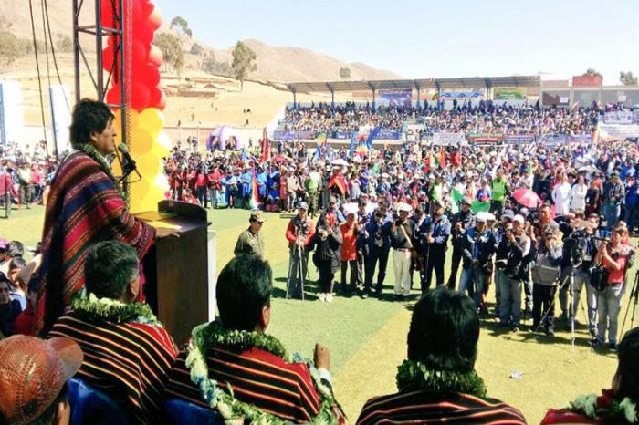 En su discurso, el presidente se refirió a los diversos programas implementados en  Bolivia. foto: el 19 digital