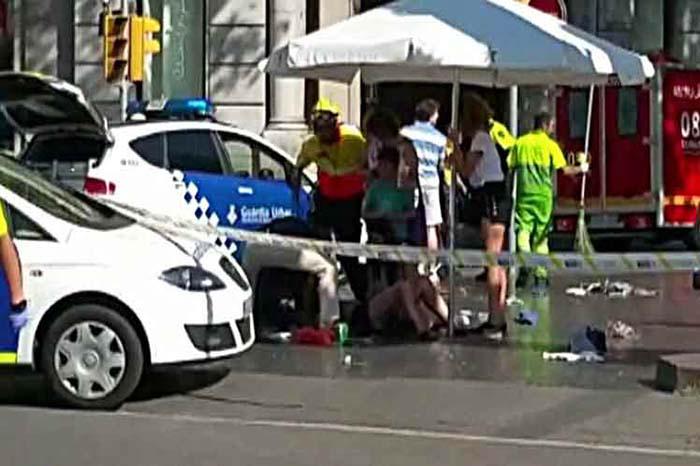 Atentado en Barcelona, España. Una furgoneta atropello a varias personas