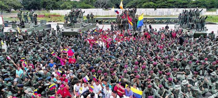 Cientos de miles de personas se movilizan para participar en los ejercicios que buscan defender la soberanía del país. 