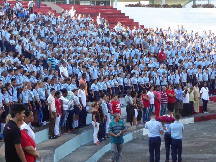 Acto provincial de inicio del curso escolar en el Complejo Educacional Carlos Marx 