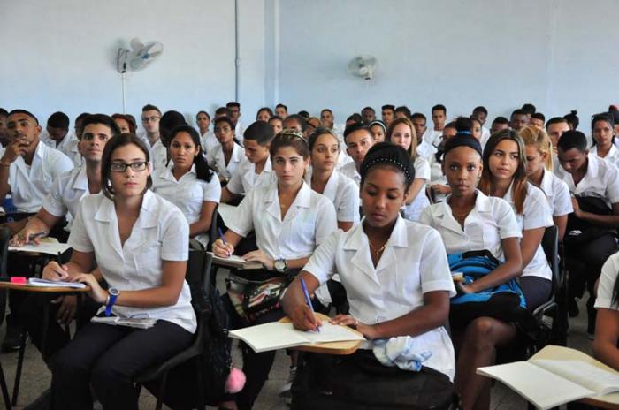 Los futuros médicos iniciaron su formación.