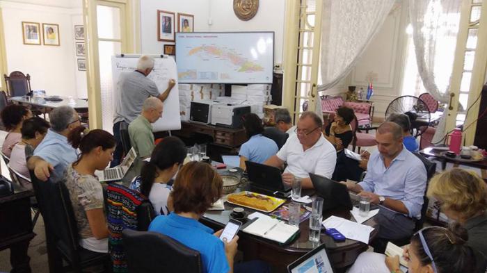 Representantes de las Agencias de Naciones Unidas en Cuba reunidos para coordinar una respuesta integrada ante el paso del huracán Irma.
