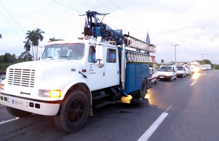 El contingente está integrado por personal capacitado para restablecer los servicios afectados en la telefonía, la conectividad por fibra óptica, y la transmisión de datos. Foto del autor