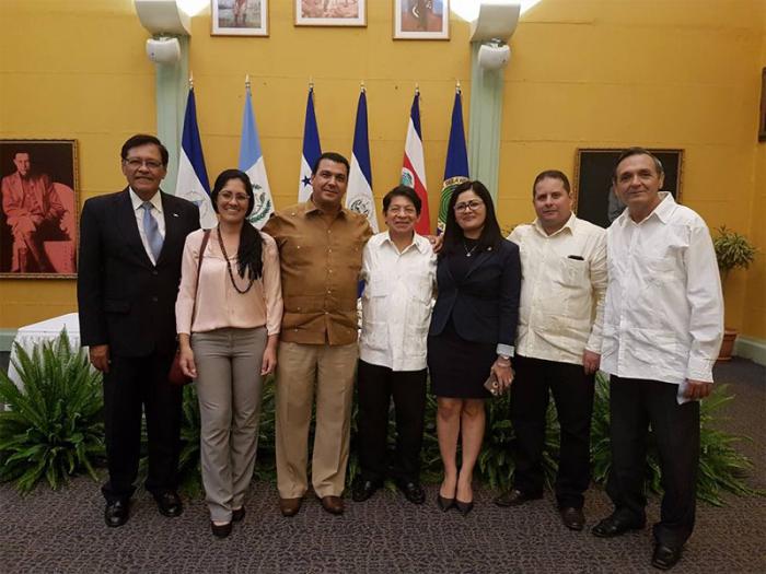 Nicaragua se solidariza con cuba