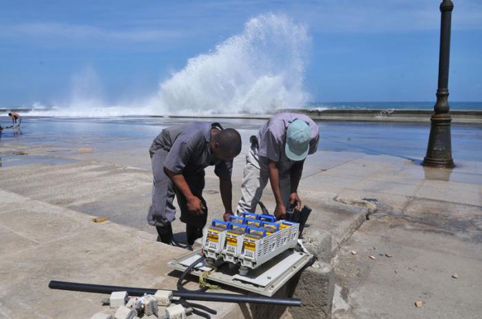 Tras el paso del huracán Irma, la caìtal comienza la recuperación.
