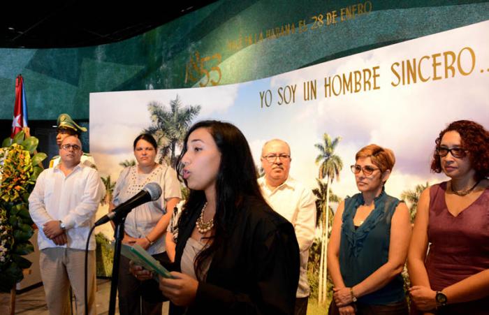 Juramentan Fiscales en la capital, Mecedes Lopez Acea primera secretaria del PCC en la Habana, Darío Delgado Cura fiscal general de la republica de cuba y graduados.hablo por los graduados Jessica Frías Pérez