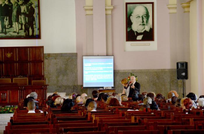 55 Aniversario de la Facultad de ciencias medicas Girón
