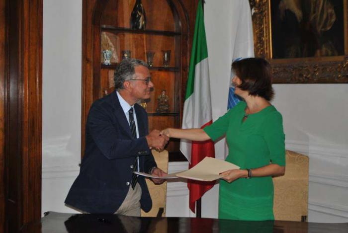 El acuerdo fue firmado por el embajador de Italia en Cuba y la representante del PMA en la nación caribeña. 