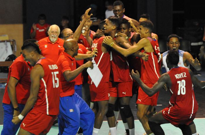 Los cubanos celebran su avance al próximo Campeonato Mundial. FOTo: norceca