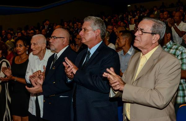 Preside Miguel Díaz-Canel gala de apertura de la VII Convención Internacional de Actividad Física y Deportes.