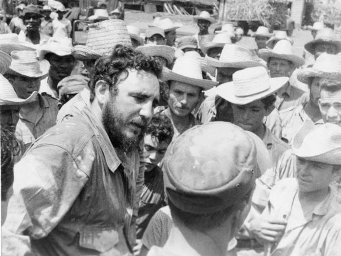 Fidel en la II Zafra del Pueblo, en Camaguey.
Foto: 5 de junio de 1962.