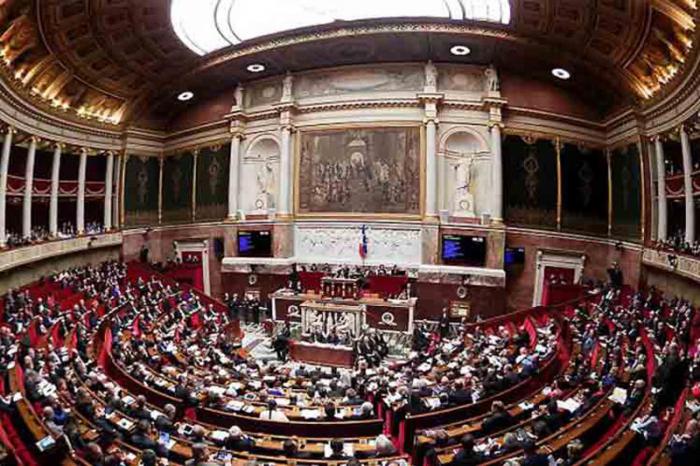 La Asamblea Nacional de Francia aprobó la reforma laboral que despertó rechazo 
entre los sindicatos y organizaciones sociales. Foto:Prensa Latina