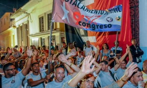 barrio debate en 10 de octubre
