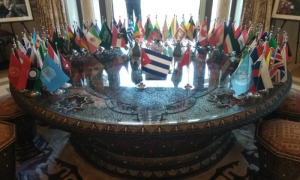 Cuba sitúa piedra de la paz en Beijing como homenaje a Fidel