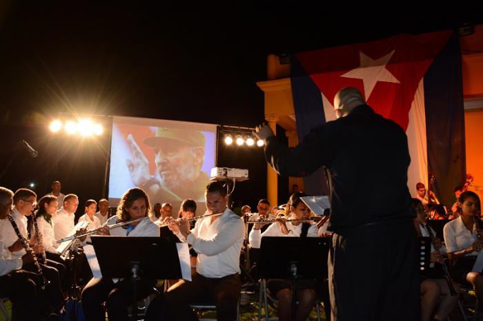 Velada en homenaje a Fidel en Bayamo