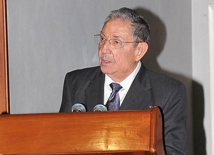 Discurso pronunciado por el General de Ejército Raúl Castro Ruz, Presidente de los Consejos de Estado y de Ministros, ante la Asamblea de la Organización de Estados del Caribe Oriental. Antigua y Barbuda, 9 de diciembre del 2017, “Año 59 de la Revolución”