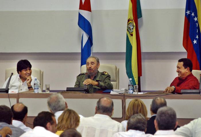 En la III Cumbre del Alba, el 29 de abril del 2006, Bolivia ingresó al bloque. 