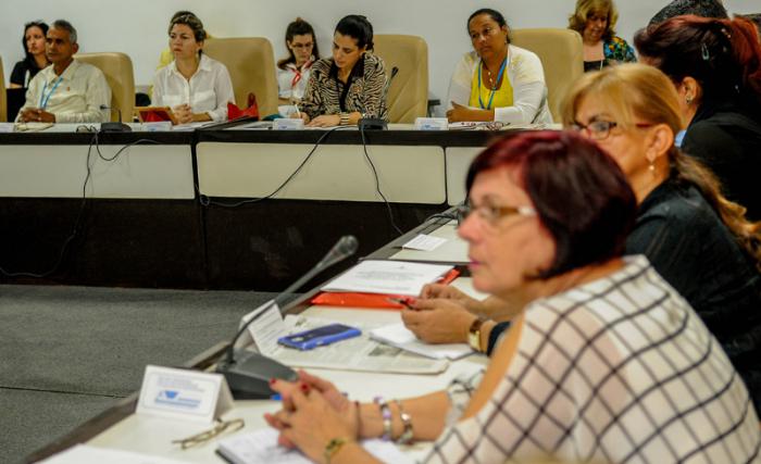 En el Palacio de Convenciones, convocado  el Décimo Período Ordinario de Sesiones de la Octava Legislatura de la Asamblea Nacional del Poder Popular.Comisiòn de efensa nacional, Comisiòn Relaciones Internacionales.