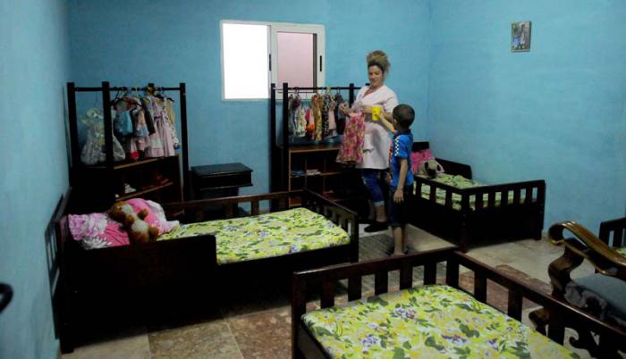 Hogar de niños sin amparo filial en la carretera a Santa María del Rosario Nro. 110, en Guanabacoa.