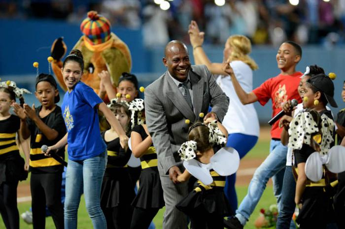 Retiro de Carlos Tabares