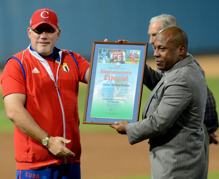 Retiro de Carlos Tabares