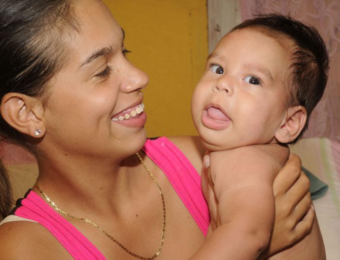 Jonathan González y su madre