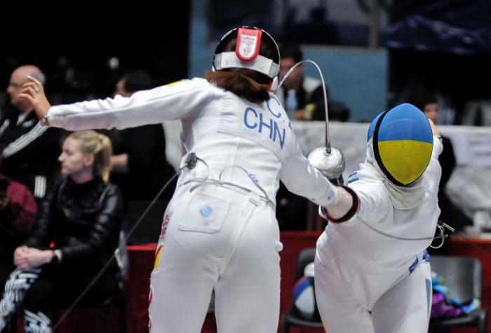 Copa del Mundo de Espada Femenina, Esgrimistas de Rusia y Ucrania en la Coliseo de la Ciudad Deportiva, Cerro