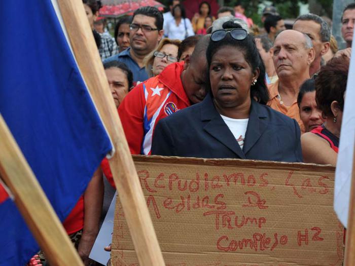 Acto Político del Gobierno y del Pueblo de Cuba en solidaridad con la República Bolivariana de Venezuela, en la Universidad de Ciencia Informáticas, personas, en la Lisa