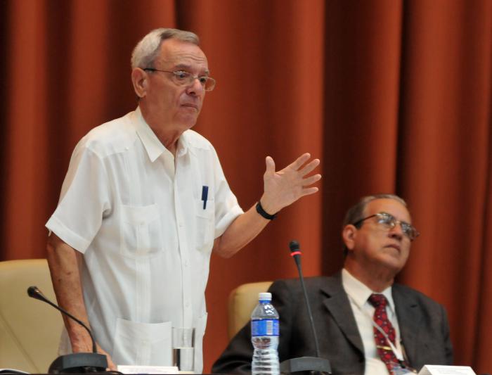 La conferencia magistral La Universidad y el desarrollo sostenible inclusivo, del doctor Eusebio Leal Spengler, maestro mayor del Colegio San Gerónimo de La Habana, abrió la segunda jornada del evento.
